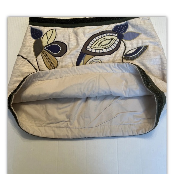 Veronica Beard Inga Sz 8- 10 Skirt EMBROIDERED Mini Beaded Oyster 100% Silk NWT - Picture 12 of 16